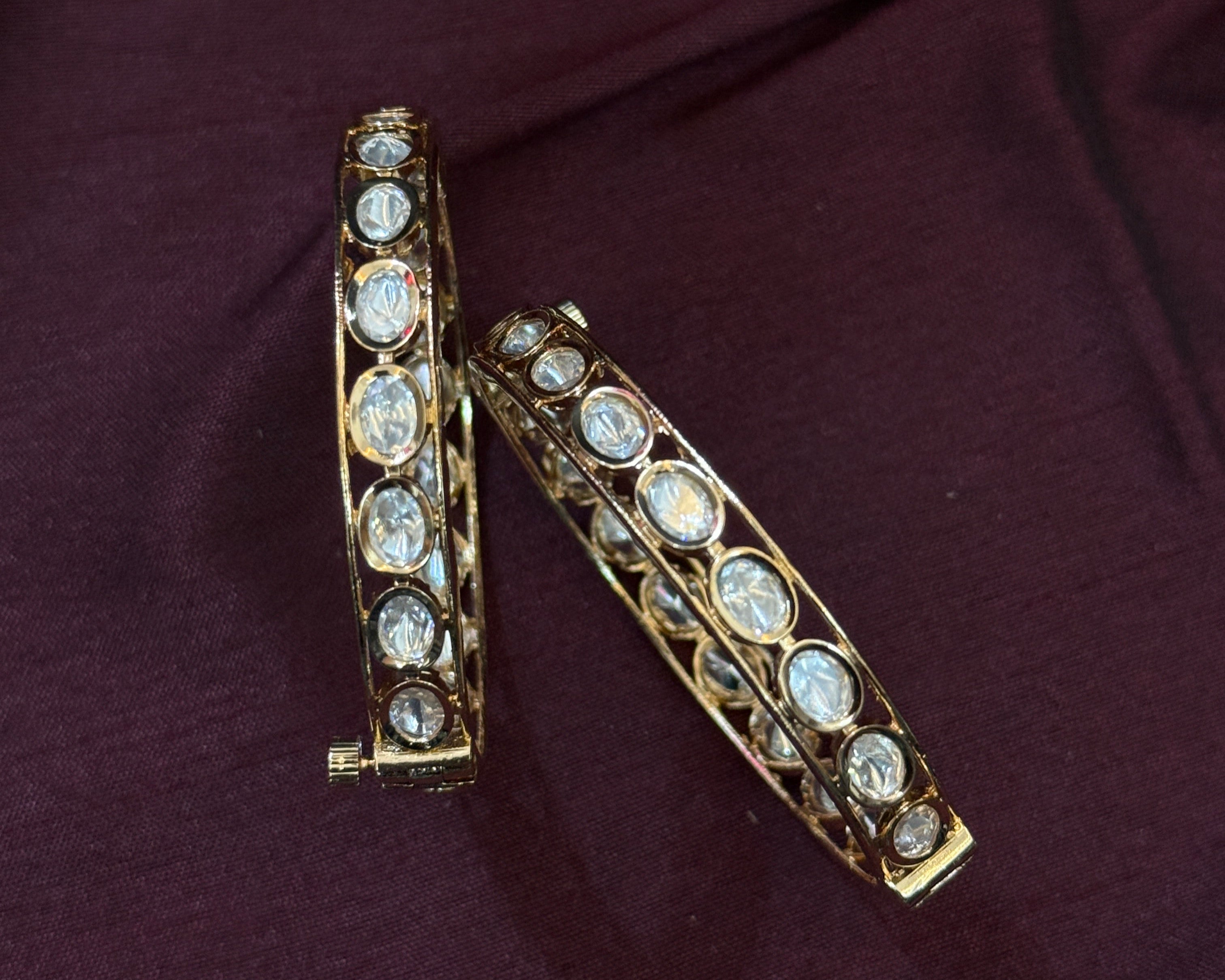 Classic Round Kundan Bangles